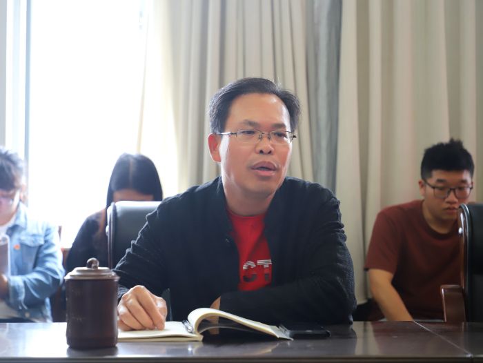 陳祖訓作講話。譚龍 攝.jpg